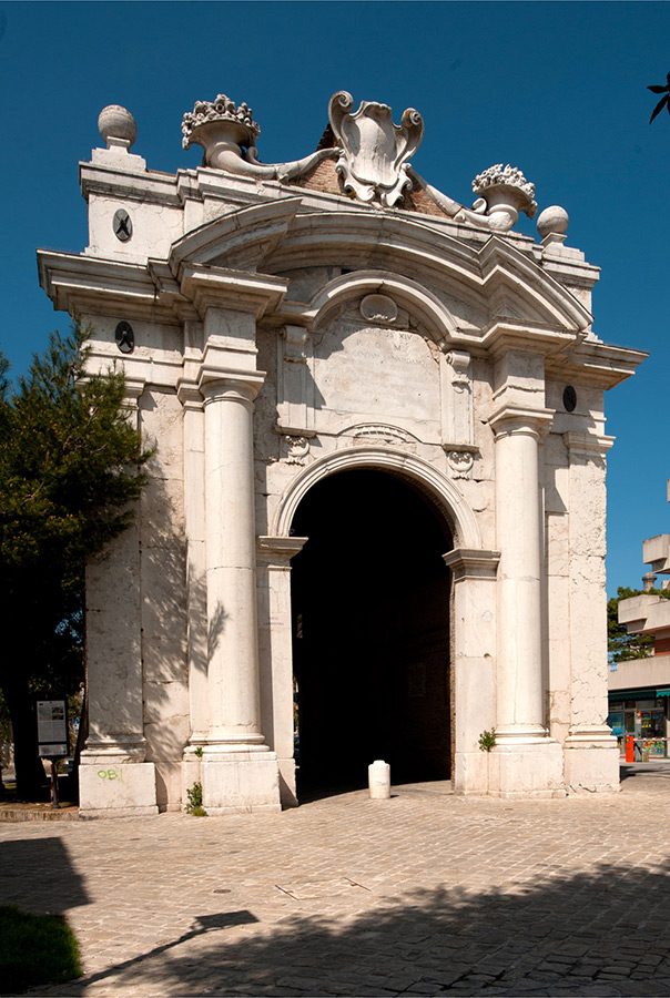 Senigallia Porta Lambertesca © Fabrizio Ardito