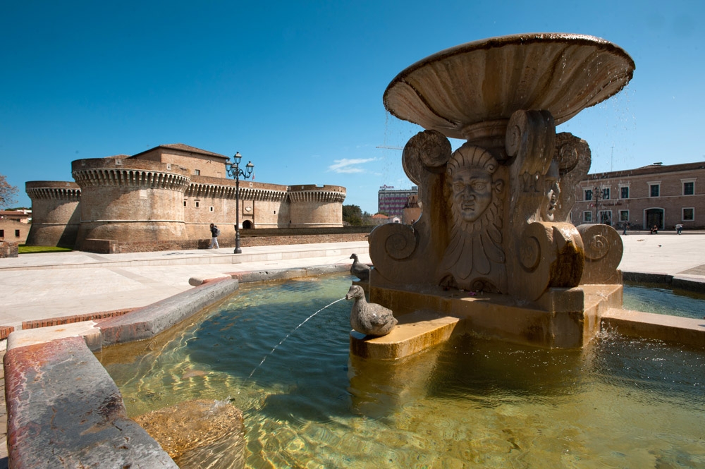 Senigallia Rocca Roverasca e piazza del Duca © Fabrizio Ardito