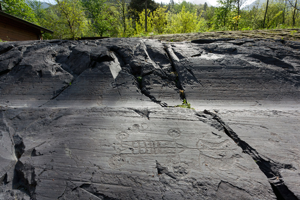 Capo di Ponte Parco Nazionale delle incisioni rupestri di Naquane su concessione del Ministero dei Beni e le Attività Culturali e del Turismo Soprintendenza per i Beni archeologici della Lombardia