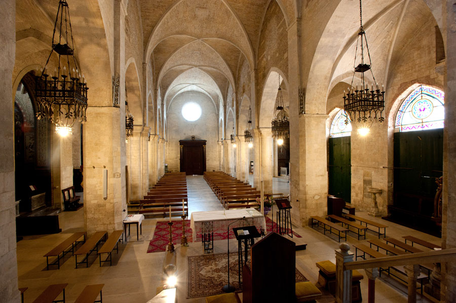 Osimo San Leopardo navata centrale © Fabrizio Ardito