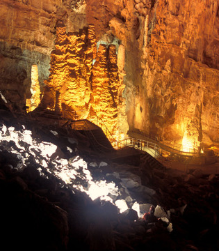 Frasassi Sala Ancona © Fabrizio Ardito
