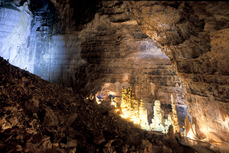Frasassi Sala Ancona © Fabrizio Ardito
