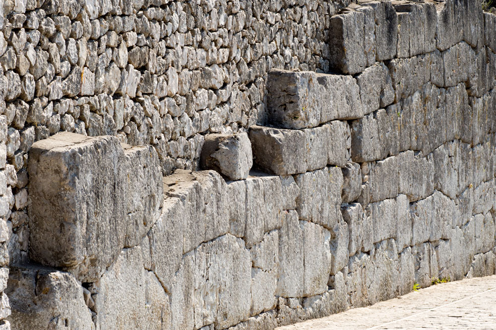 Alatri Le mura poligonali della Civita ©Natalino Russo