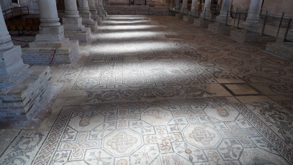 Basilica Patriarcale di Aquileia © A. Rossi, Camaleo S.r.l. (Rm) Su gentile concessione di Soprintendenza Archeologia, Belle Arti e Paesaggio del Friuli Venezia Giulia, So.Co.Ba, Fondazione Aquileia