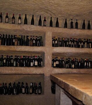 Ecomuseo della Pietra da Cantoni di Cella Monte © A. Rossi, Camaleo S.r.l (Rm) - si ringraziano: l'Associazione per il Patrimonio dei Paesaggi Vitivinicoli di Langhe Roero e Monferrato e lu2019Ecomuseo della Pietra da Cantoni di Cella Monte