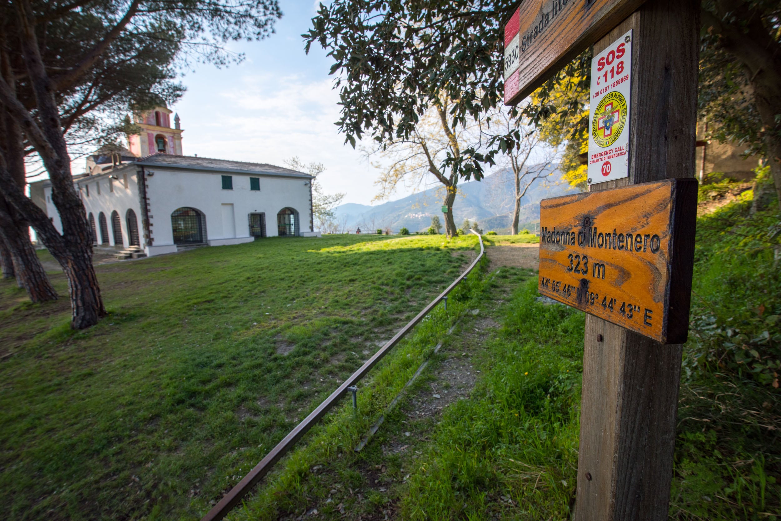 Riomaggiore. Sentiero che porta al santuario di Nostra Signora di Montenero © Parco Nazionale delle Cinque Terre/E. Romano