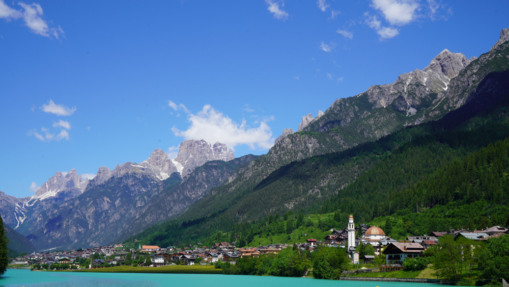 Dolomiti, Auronzo di Cadore © A. Rossi, Camaleo S.r.l. (Rm) In collaborazione con Fondazione Dolomiti UNESCO e Consorzio DMO Dolomiti u2013 Provincia di Belluno