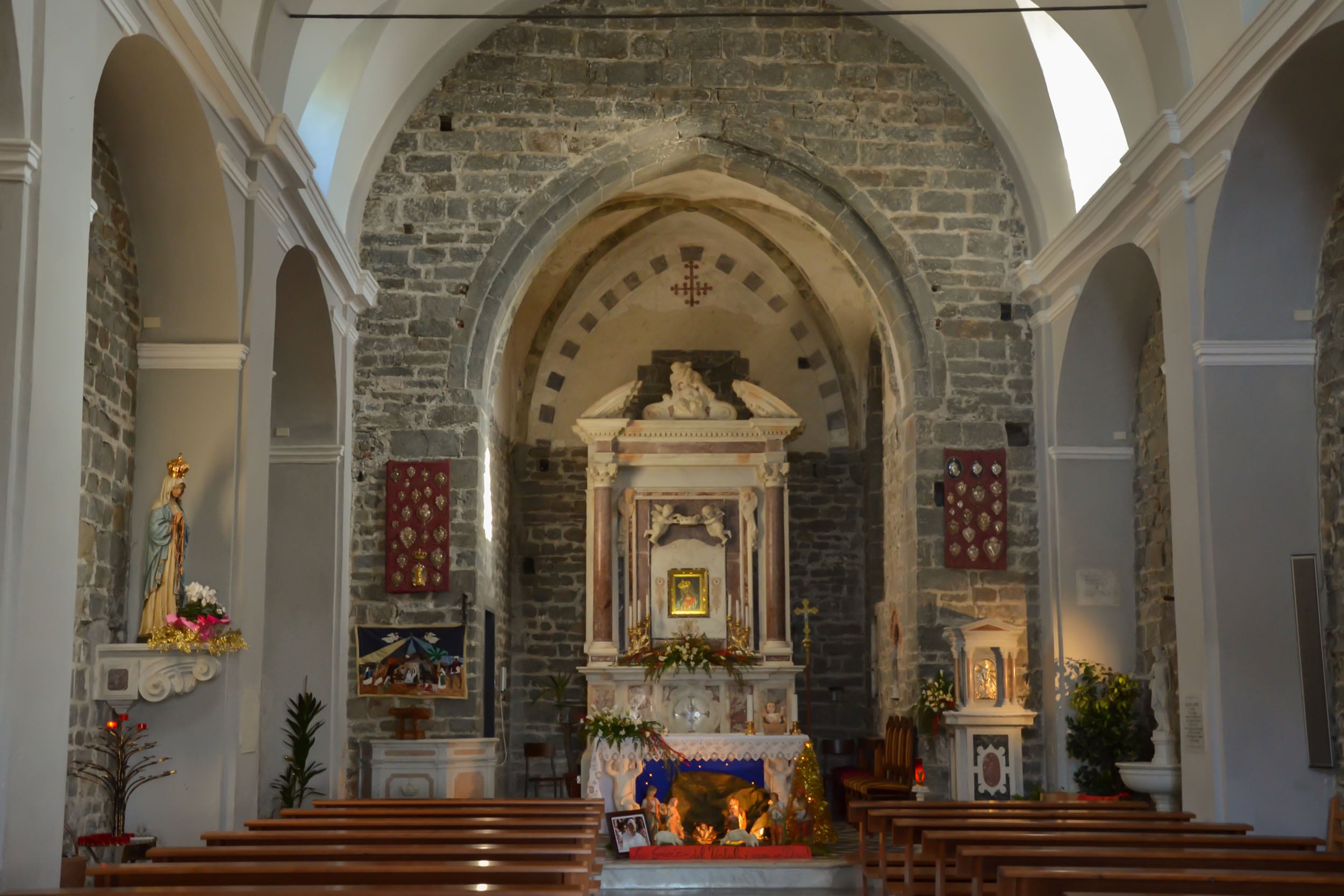 Manarola. Santuario di Nostra Signora della Salute, a Volastra, interni © E. Del Becaro