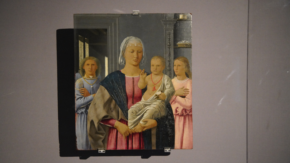Dipinto: La Madonna di Senigallia di Piero della Francesca (Palazzo Ducale) © A.Rossi, Camaleo S.r.l.(Rm) in collaborazione con il Comune di Urbino; su concessione dell'Ufficio Arte Sacra e Beni Culturali della Diocesi e del MiC Galleria Nazionale delle Marche