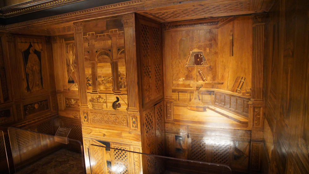 Palazzo Ducale, interno © A.Rossi, Camaleo S.r.l.(Rm) in collaborazione con il Comune di Urbino; su concessione dell'Ufficio Arte Sacra e Beni Culturali della Diocesi e del MiC Galleria Nazionale delle Marche