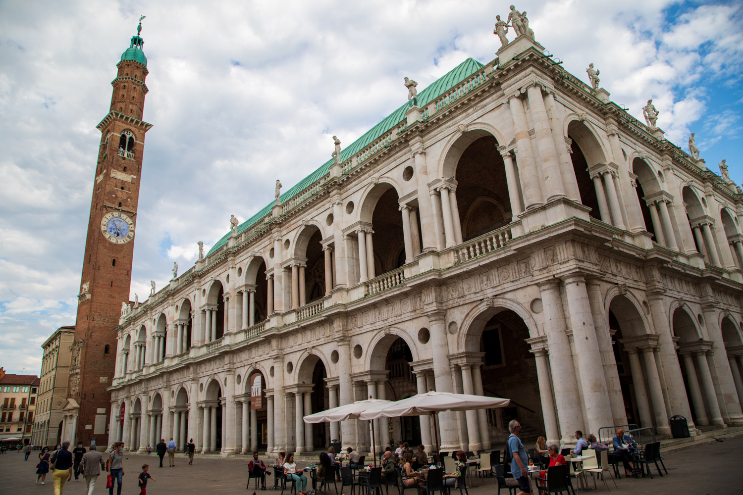 Vicenza - Piazza dei Signori © A. Rossi, Camaleo S.r.l. (Rm) su gentile concessione del Comune di Vicenza