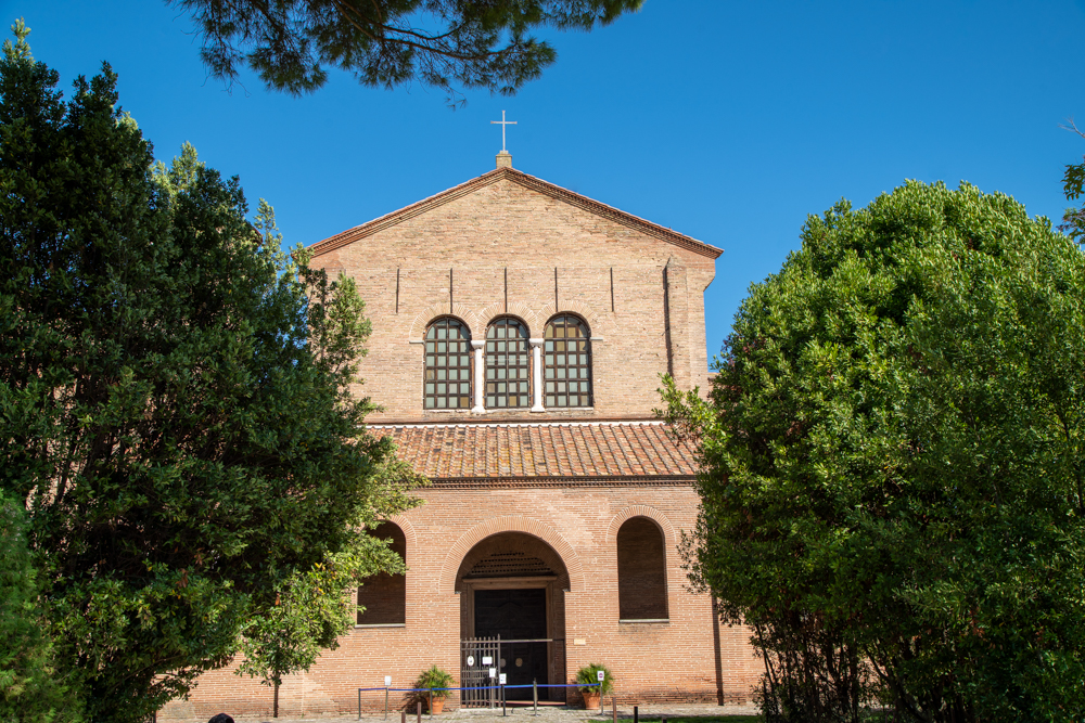 Basilica Paleocristiana di Sant'Apollinare in Classe © A.Cambone, R.Isotti - Homo ambiens/Touring Club Italiano