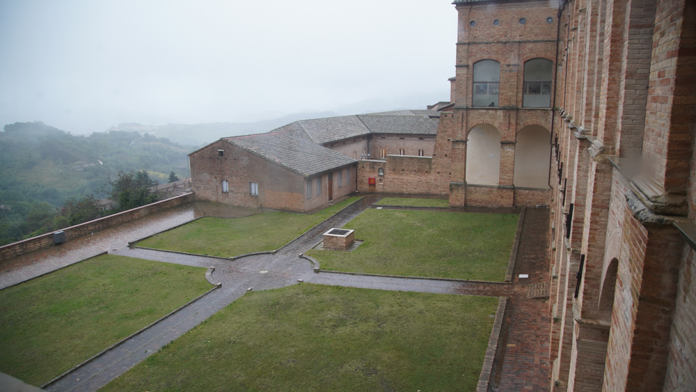 Monastero di Santa Chiara © A.Rossi, Camaleo S.r.l.(Rm) in collaborazione con il Comune di Urbino; su concessione dell'Ufficio Arte Sacra e Beni Culturali della Diocesi e del MiC Galleria Nazionale delle Marche