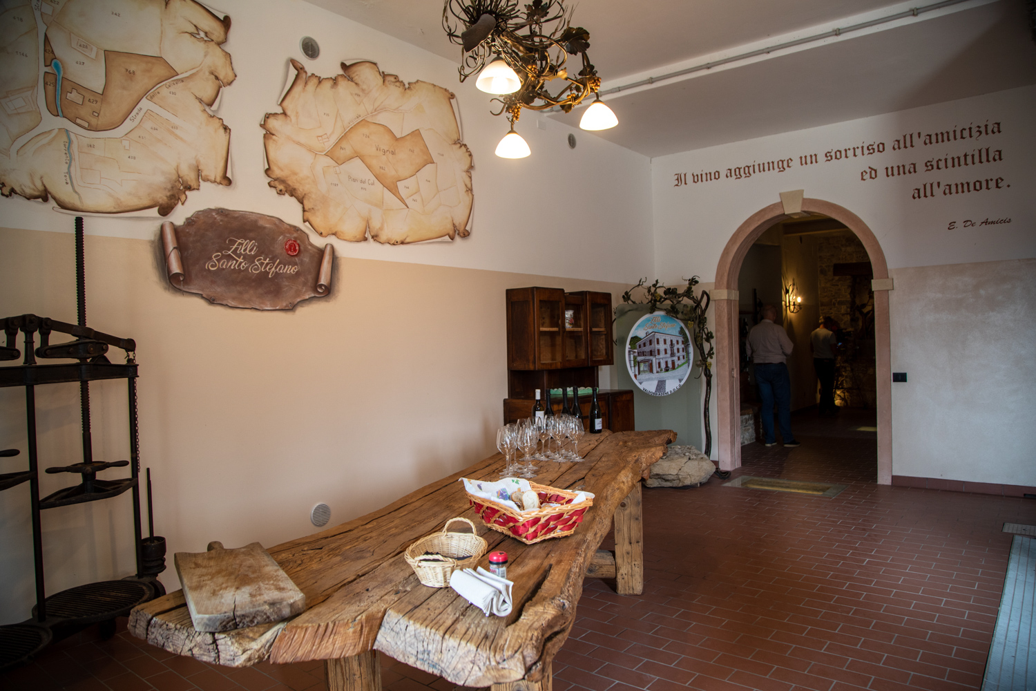 Valdobbiadene, Cantina Zilli Santo Stefano © A. Rossi, Camaleo S.r.l. (Rm - In collaborazione con Associazione per il Patrimonio delle Colline del Prosecco di Conegliano e Valdobbiadene UNESCO