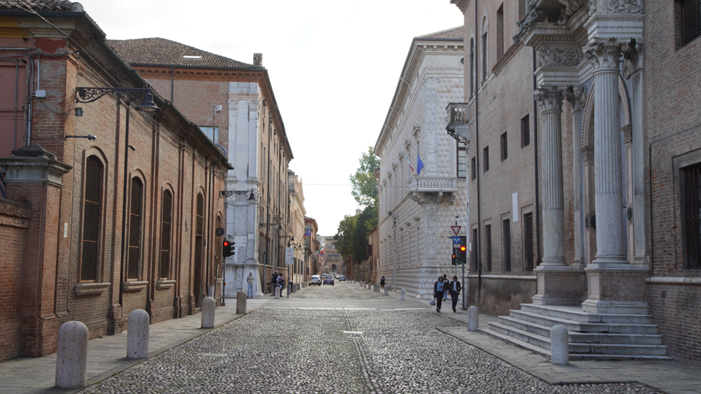 Zona Addizione Erculea, con Palazzo dei Diamanti e Palazzo Prosperi-Sacrati © A.Rossi, Camaleo S.r.l. (Rm) su gentile concessione del Comune di Ferrara