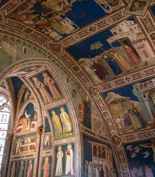 Transetto destro della Basilia inferiore di Assisi © A. Cambone, R. Isotti - Homo Ambiens / Touring Club Italiano