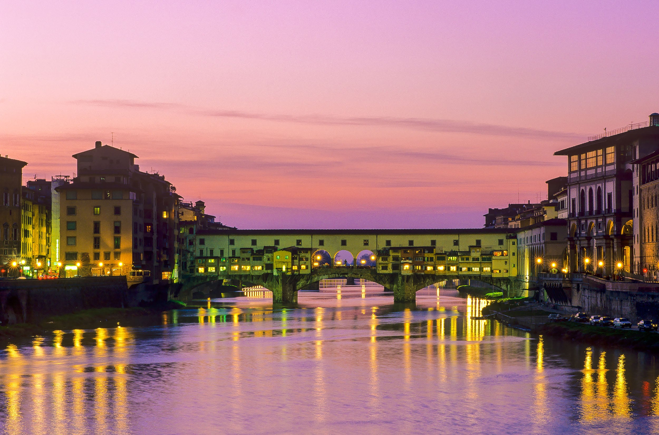 Ponte Vecchio, Firenze © A. Cambone, R. Isotti - Homo Ambiens / Touring Club Italiano