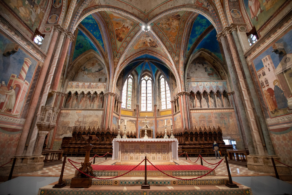Basilica di San Francesco © A. Rossi, Camaleo S.r.l. (Rm) in collaborazione con il Comune di Assisi u2013 Ufficio Turismo e su gentile concessione della Provincia Serafica di San Francesco dei Frati Minori dellu2019Umbria (Italia)