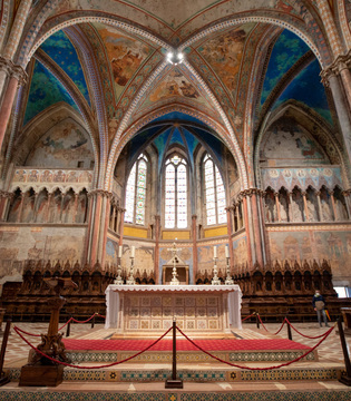 Basilica di San Francesco © A. Rossi, Camaleo S.r.l. (Rm) in collaborazione con il Comune di Assisi u2013 Ufficio Turismo e su gentile concessione della Provincia Serafica di San Francesco dei Frati Minori dellu2019Umbria (Italia)