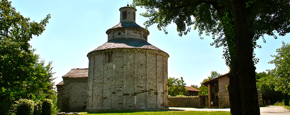 Almenno San Bartolomeo. La rotonda di San Tomé