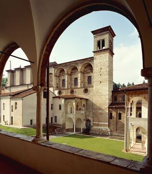 Complesso di S. Giulia - Veduta del chiostro meridionale