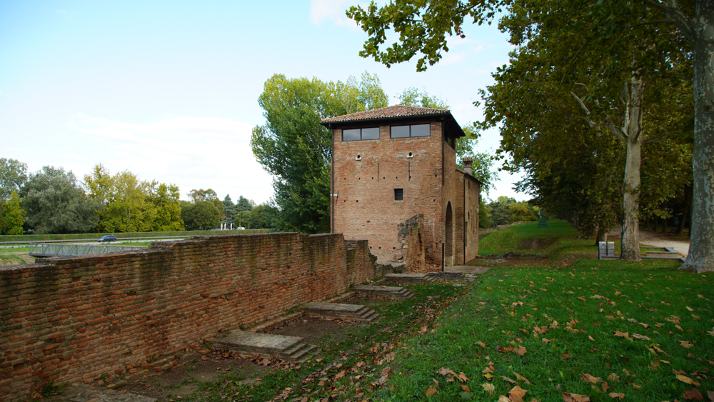 Mura © A.Rossi, Camaleo S.r.l. (Rm) su gentile concessione del Comune di Ferrara