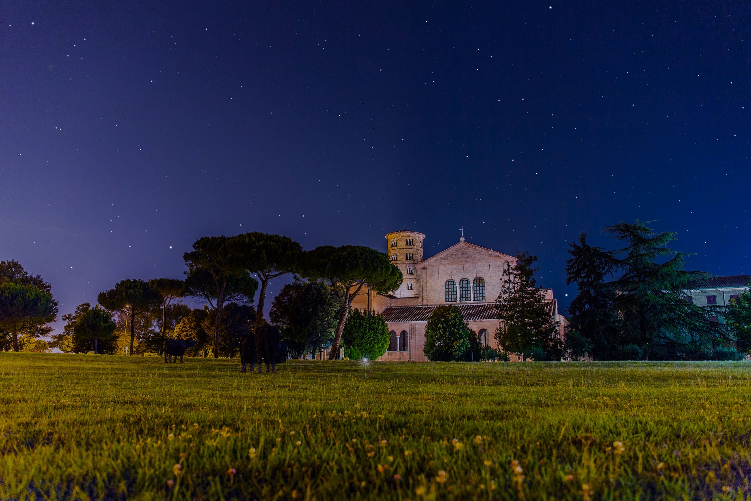 Basilica Paleocristiana di Sant'Apollinare in Classe © A.Cambone, R.Isotti - Homo ambiens/Touring Club Italiano