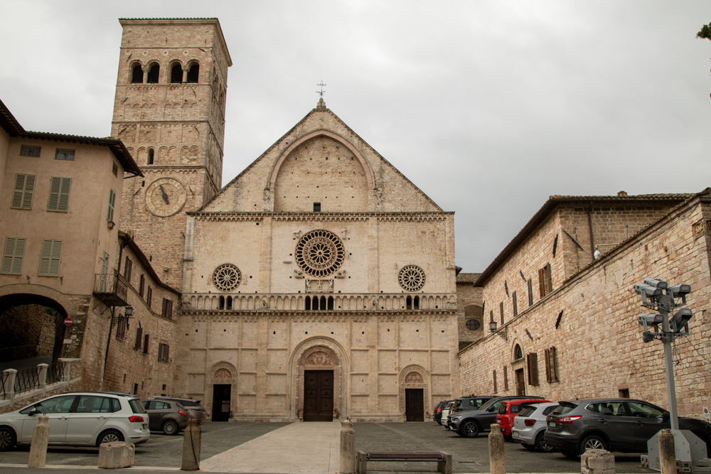 Cattedrale di San Rufino © A. Rossi, Camaleo S.r.l. (Rm) in collaborazione con il Comune di Assisi u2013 Ufficio Turismo e su gentile concessione della Provincia Serafica di San Francesco dei Frati Minori dellu2019Umbria (Italia)