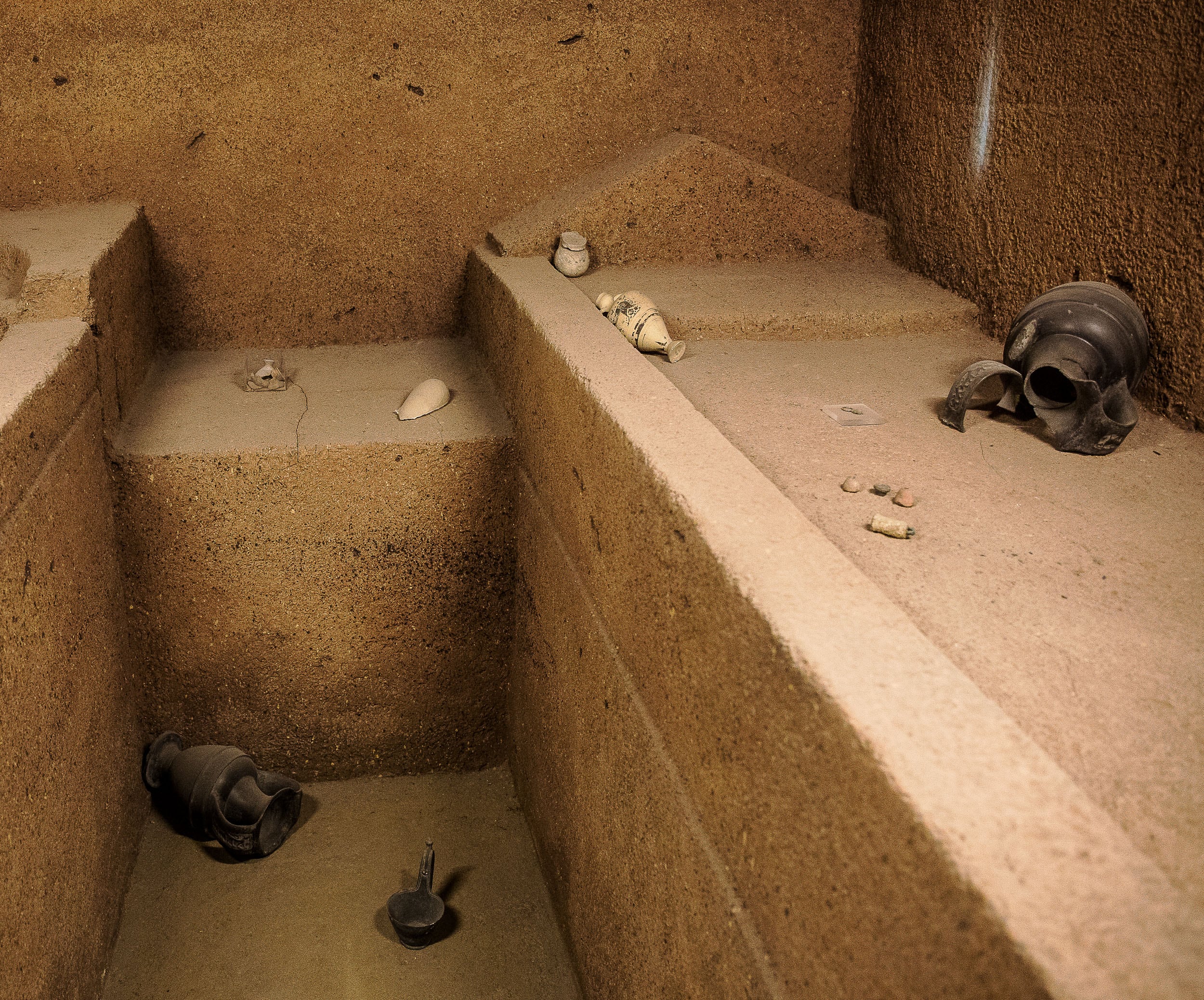 Tomba del letto funebre nella Necropoli Monterozzi di Tarquinia © A.Cambone, R.Isotti - Homo ambiens/Touring Club Italiano