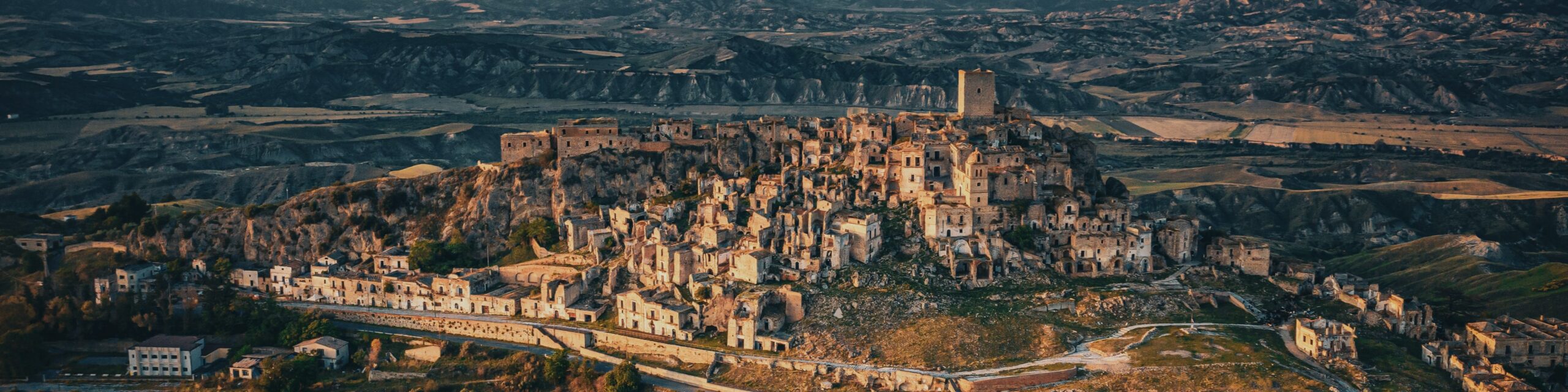 Copertina dell'itinerario Matera. Set mistico e sacro. 